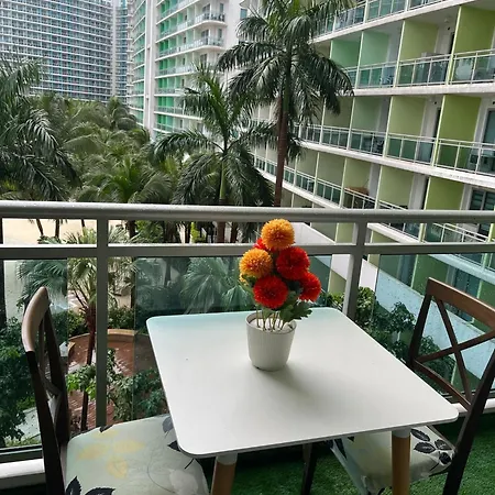 1 Bedroom Azure Beachview 6